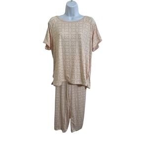 NWT IZOD Pajamas Woman's Size XL Pink Geometric Shapes Short Sleeves, Long Pants